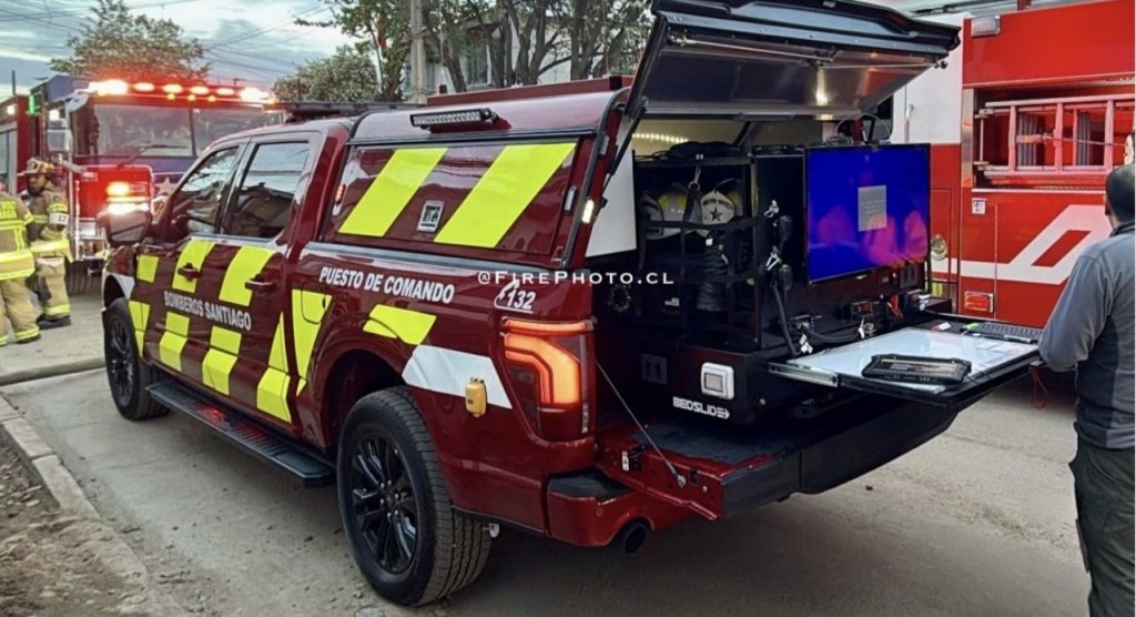 Nuevo Puesto de Comando de Incidente Avanzado K-3 entr&oacute; en acci&oacute;n en incendio de Estaci&oacute;n Central